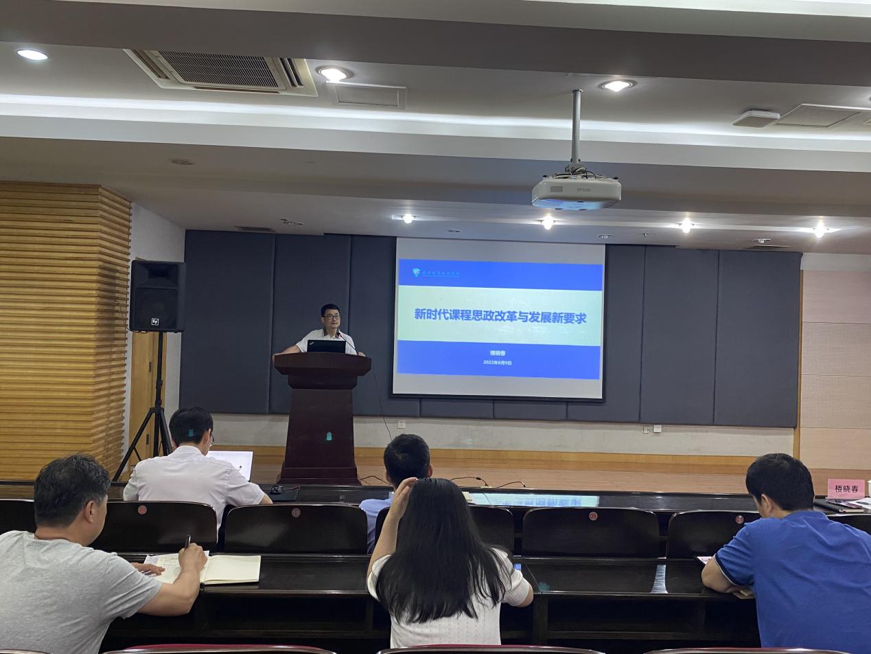 说明: 48e2af4e5533121d1d00843f643f898